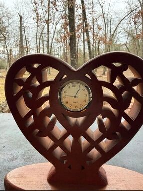 Heart-Shaped Wooden Table Clock - Brown